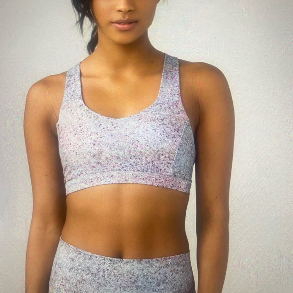 Lululemon Free to Be Serene Bra